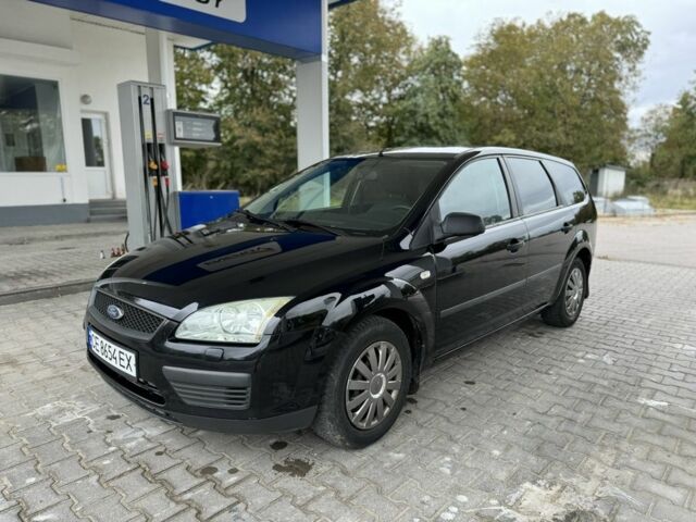 Черный Форд Фокус, объемом двигателя 1.6 л и пробегом 260 тыс. км за 3950 $, фото 1 на Automoto.ua
