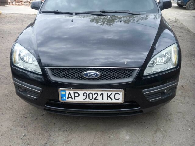 Черный Форд Фокус, объемом двигателя 1.6 л и пробегом 252 тыс. км за 5800 $, фото 1 на Automoto.ua