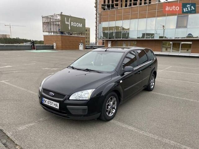 Черный Форд Фокус, объемом двигателя 1.6 л и пробегом 344 тыс. км за 4800 $, фото 1 на Automoto.ua