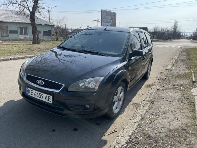 Черный Форд Фокус, объемом двигателя 1.6 л и пробегом 230 тыс. км за 4400 $, фото 1 на Automoto.ua