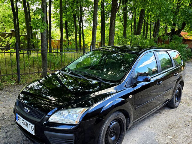 Чорний Форд Фокус, об'ємом двигуна 1.6 л та пробігом 300 тис. км за 3500 $, фото 1 на Automoto.ua