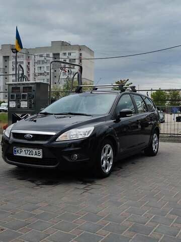 Черный Форд Фокус, объемом двигателя 1.8 л и пробегом 255 тыс. км за 5749 $, фото 1 на Automoto.ua