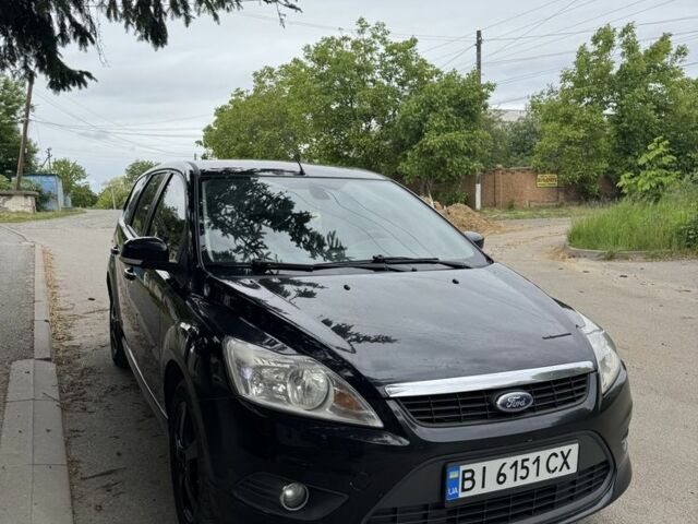 Черный Форд Фокус, объемом двигателя 1.6 л и пробегом 309 тыс. км за 4750 $, фото 1 на Automoto.ua