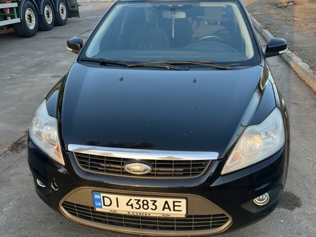 Черный Форд Фокус, объемом двигателя 1.6 л и пробегом 254 тыс. км за 4750 $, фото 1 на Automoto.ua