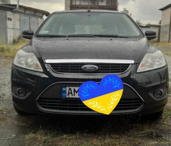 Чорний Форд Фокус, об'ємом двигуна 1.6 л та пробігом 400 тис. км за 4300 $, фото 1 на Automoto.ua