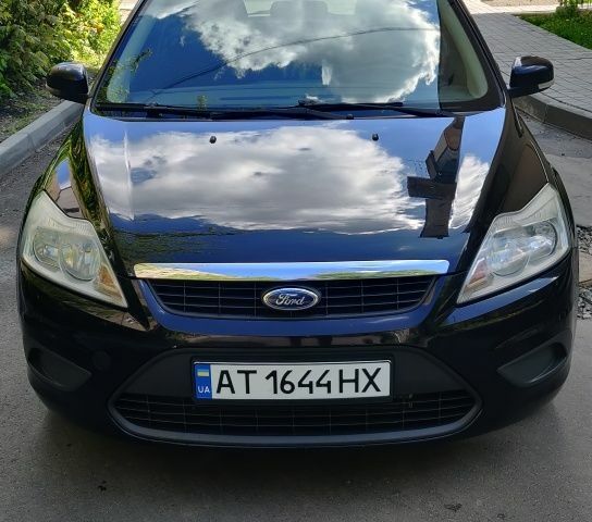 Черный Форд Фокус, объемом двигателя 0 л и пробегом 267 тыс. км за 5400 $, фото 1 на Automoto.ua