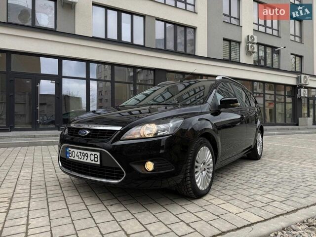 Черный Форд Фокус, объемом двигателя 1.6 л и пробегом 257 тыс. км за 5400 $, фото 1 на Automoto.ua