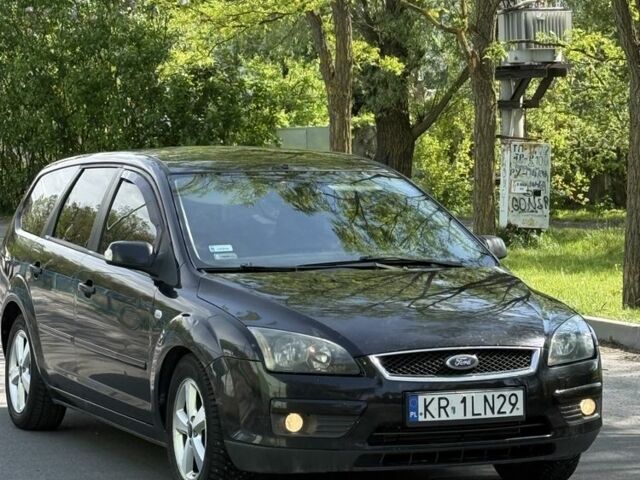 Черный Форд Фокус, объемом двигателя 0 л и пробегом 330 тыс. км за 2300 $, фото 1 на Automoto.ua