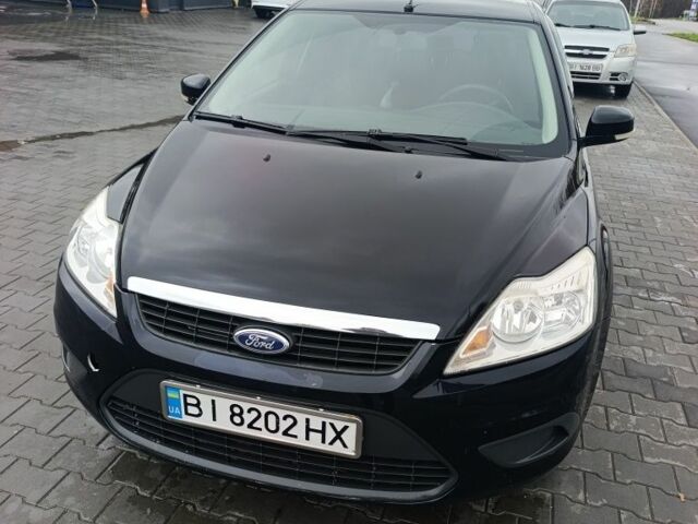 Черный Форд Фокус, объемом двигателя 1.6 л и пробегом 335 тыс. км за 4500 $, фото 1 на Automoto.ua