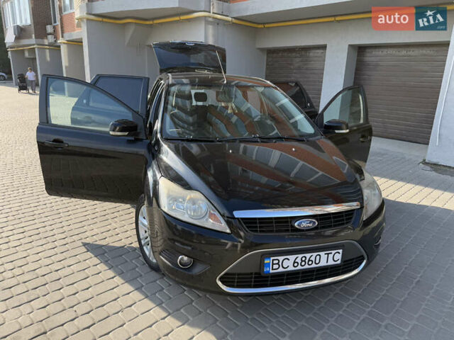 Черный Форд Фокус, объемом двигателя 1.6 л и пробегом 283 тыс. км за 5700 $, фото 1 на Automoto.ua