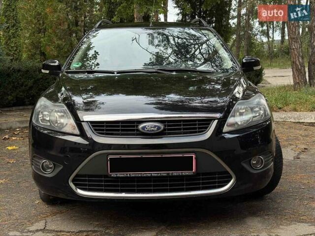 Черный Форд Фокус, объемом двигателя 1.8 л и пробегом 214 тыс. км за 6100 $, фото 1 на Automoto.ua