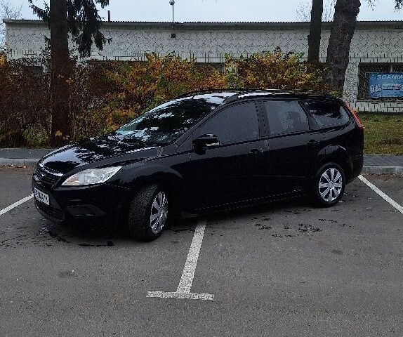 Черный Форд Фокус, объемом двигателя 1.6 л и пробегом 297 тыс. км за 5000 $, фото 1 на Automoto.ua