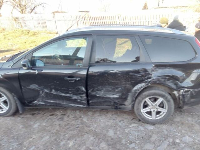 Черный Форд Фокус, объемом двигателя 1.8 л и пробегом 218 тыс. км за 3500 $, фото 1 на Automoto.ua