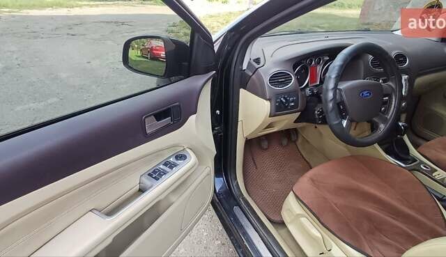 Черный Форд Фокус, объемом двигателя 2 л и пробегом 279 тыс. км за 6900 $, фото 1 на Automoto.ua