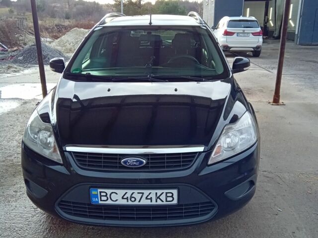 Черный Форд Фокус, объемом двигателя 1.6 л и пробегом 425 тыс. км за 5500 $, фото 1 на Automoto.ua
