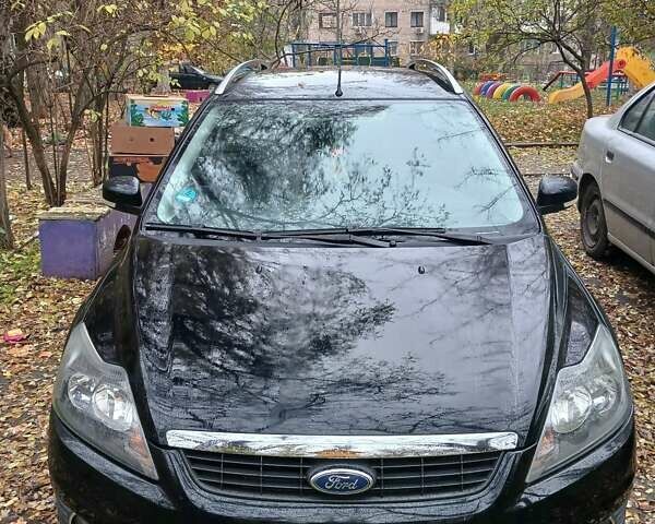 Черный Форд Фокус, объемом двигателя 1.6 л и пробегом 194 тыс. км за 6000 $, фото 1 на Automoto.ua