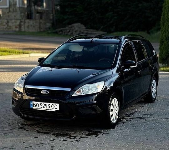 Черный Форд Фокус, объемом двигателя 1.6 л и пробегом 220 тыс. км за 4900 $, фото 1 на Automoto.ua