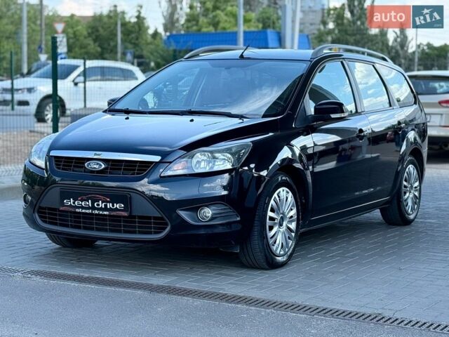 Черный Форд Фокус, объемом двигателя 1.8 л и пробегом 244 тыс. км за 5300 $, фото 1 на Automoto.ua