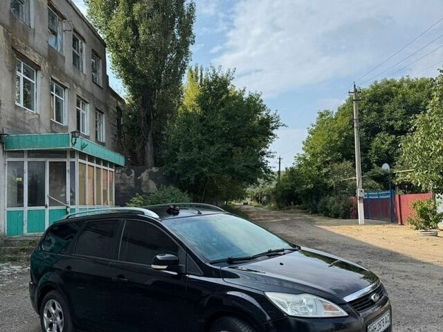 Черный Форд Фокус, объемом двигателя 1.6 л и пробегом 280 тыс. км за 3800 $, фото 1 на Automoto.ua