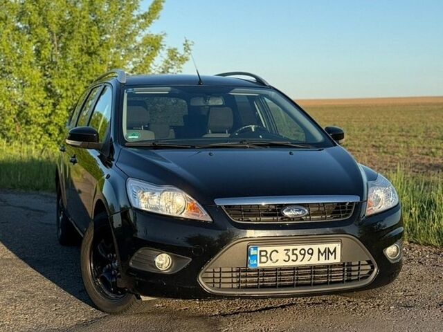 Черный Форд Фокус, объемом двигателя 1.8 л и пробегом 266 тыс. км за 5300 $, фото 1 на Automoto.ua
