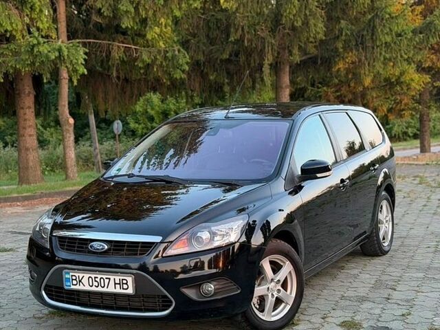 Чорний Форд Фокус, об'ємом двигуна 2 л та пробігом 187 тис. км за 6500 $, фото 1 на Automoto.ua