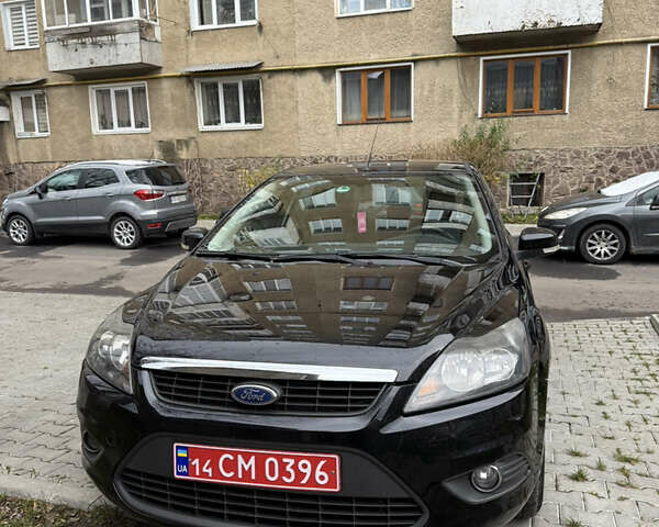 Черный Форд Фокус, объемом двигателя 1.6 л и пробегом 210 тыс. км за 6500 $, фото 1 на Automoto.ua
