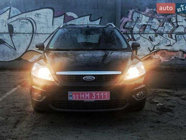 Черный Форд Фокус, объемом двигателя 1.6 л и пробегом 226 тыс. км за 5650 $, фото 1 на Automoto.ua