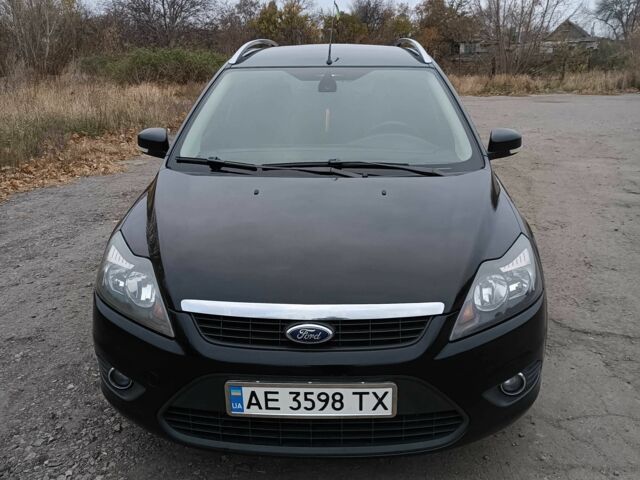 Черный Форд Фокус, объемом двигателя 1.6 л и пробегом 223 тыс. км за 5100 $, фото 1 на Automoto.ua