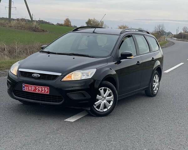 Черный Форд Фокус, объемом двигателя 1.6 л и пробегом 210 тыс. км за 6000 $, фото 1 на Automoto.ua