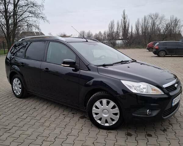 Черный Форд Фокус, объемом двигателя 1.6 л и пробегом 270 тыс. км за 6800 $, фото 1 на Automoto.ua