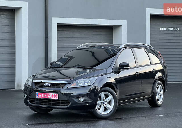 Черный Форд Фокус, объемом двигателя 1.8 л и пробегом 218 тыс. км за 5799 $, фото 1 на Automoto.ua