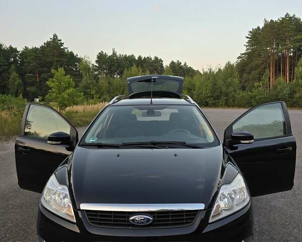 Чорний Форд Фокус, об'ємом двигуна 1.6 л та пробігом 251 тис. км за 6500 $, фото 1 на Automoto.ua