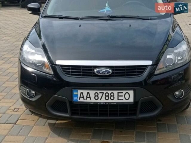 Черный Форд Фокус, объемом двигателя 1.6 л и пробегом 270 тыс. км за 5399 $, фото 1 на Automoto.ua