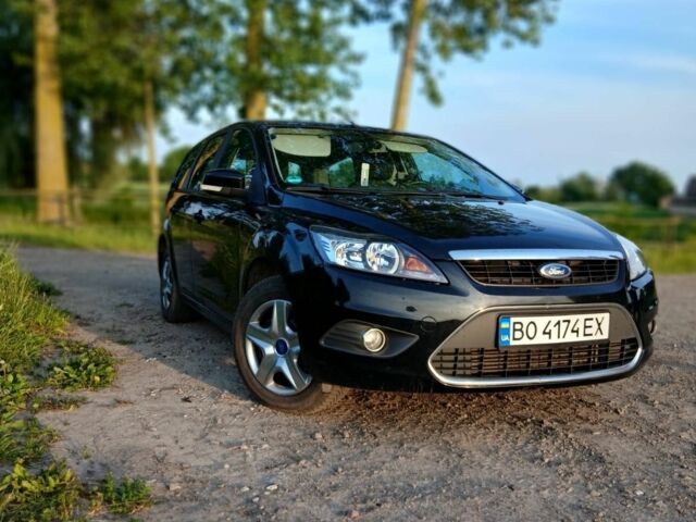 Черный Форд Фокус, объемом двигателя 1.6 л и пробегом 220 тыс. км за 7700 $, фото 1 на Automoto.ua
