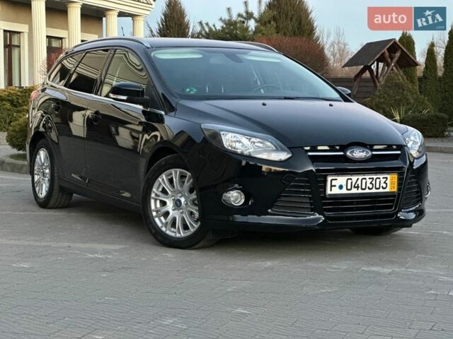 Черный Форд Фокус, объемом двигателя 1.6 л и пробегом 240 тыс. км за 7700 $, фото 1 на Automoto.ua