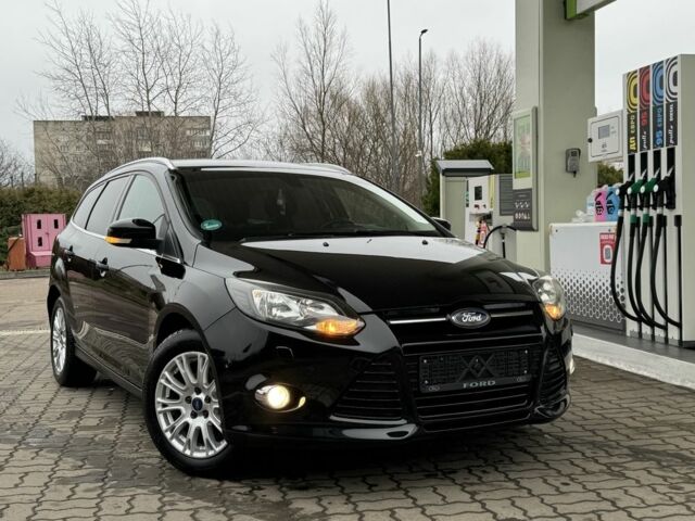Черный Форд Фокус, объемом двигателя 1.6 л и пробегом 243 тыс. км за 8350 $, фото 1 на Automoto.ua