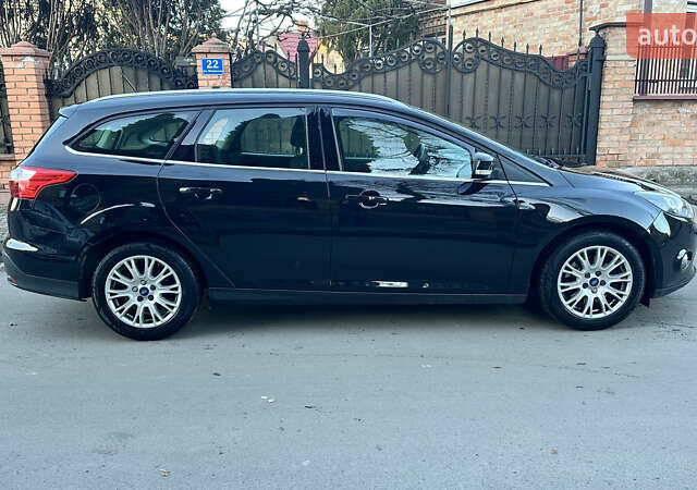 Черный Форд Фокус, объемом двигателя 0 л и пробегом 196 тыс. км за 6800 $, фото 1 на Automoto.ua