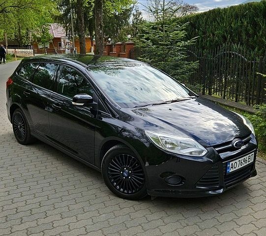 Чорний Форд Фокус, об'ємом двигуна 1.6 л та пробігом 254 тис. км за 6900 $, фото 1 на Automoto.ua