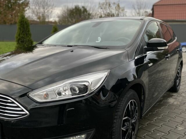 Черный Форд Фокус, объемом двигателя 2 л и пробегом 220 тыс. км за 10200 $, фото 1 на Automoto.ua