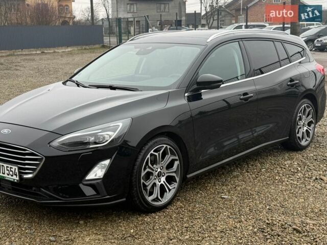 Черный Форд Фокус, объемом двигателя 1.5 л и пробегом 62 тыс. км за 17000 $, фото 1 на Automoto.ua