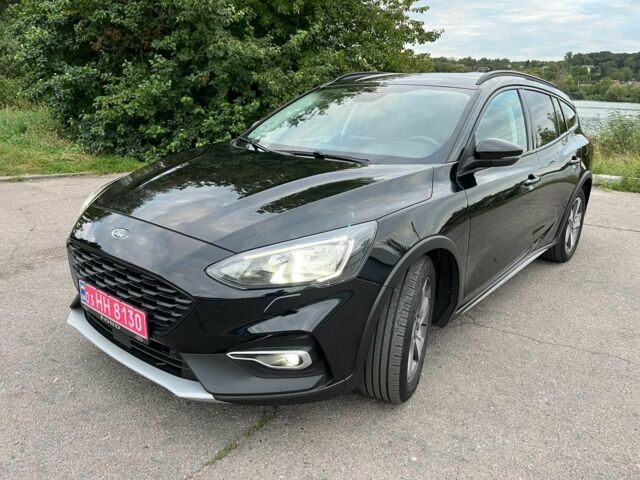 Черный Форд Фокус, объемом двигателя 1.5 л и пробегом 156 тыс. км за 14999 $, фото 1 на Automoto.ua