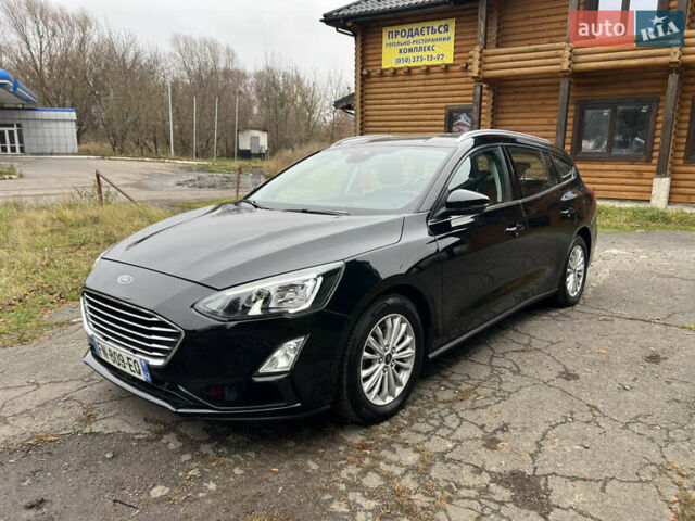 Черный Форд Фокус, объемом двигателя 1.5 л и пробегом 240 тыс. км за 12999 $, фото 1 на Automoto.ua