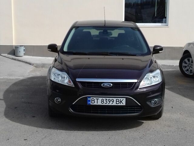 Фіолетовий Форд Фокус, об'ємом двигуна 1.6 л та пробігом 101 тис. км за 6250 $, фото 1 на Automoto.ua
