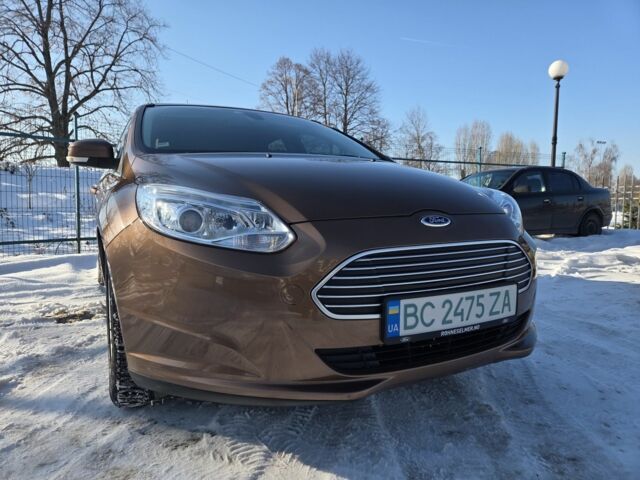 Коричневий Форд Фокус, об'ємом двигуна 0 л та пробігом 106 тис. км за 7500 $, фото 1 на Automoto.ua
