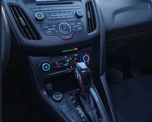 Коричневий Форд Фокус, об'ємом двигуна 2 л та пробігом 189 тис. км за 8499 $, фото 1 на Automoto.ua