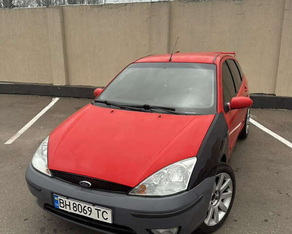 Красный Форд Фокус, объемом двигателя 1.8 л и пробегом 257 тыс. км за 3700 $, фото 1 на Automoto.ua
