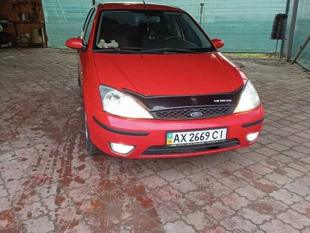 Красный Форд Фокус, объемом двигателя 1.8 л и пробегом 218 тыс. км за 5300 $, фото 1 на Automoto.ua