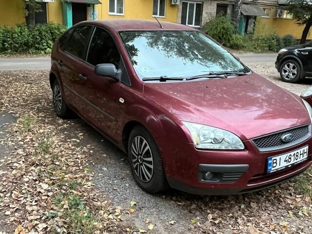 Червоний Форд Фокус, об'ємом двигуна 1.6 л та пробігом 159 тис. км за 4500 $, фото 1 на Automoto.ua