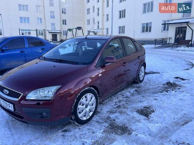 Красный Форд Фокус, объемом двигателя 2 л и пробегом 252 тыс. км за 4300 $, фото 1 на Automoto.ua