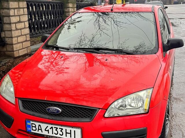Красный Форд Фокус, объемом двигателя 1.4 л и пробегом 23700 тыс. км за 3200 $, фото 1 на Automoto.ua